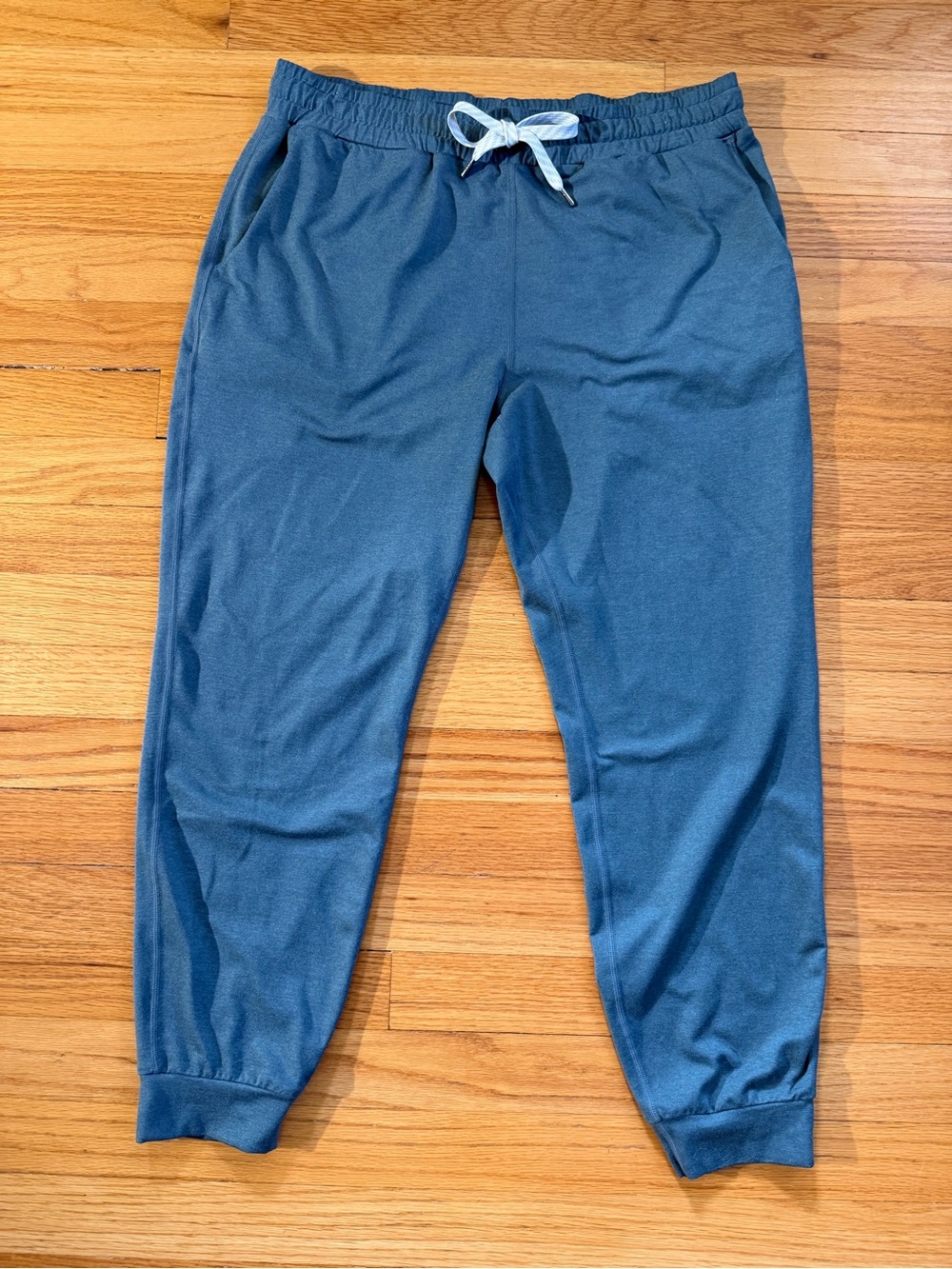 Vuori Blue Performance Jogger Pants with Drawstring Waist size L